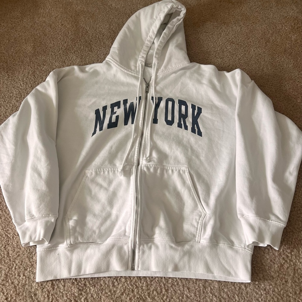 Brandy Melville “New York” Zip up